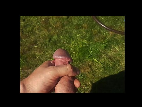 ❤️ Hot hottie fisting her pink pussy and cumming with a squirt in the summer garden Super sex at en-gb.hentaiser.ru ❌❤