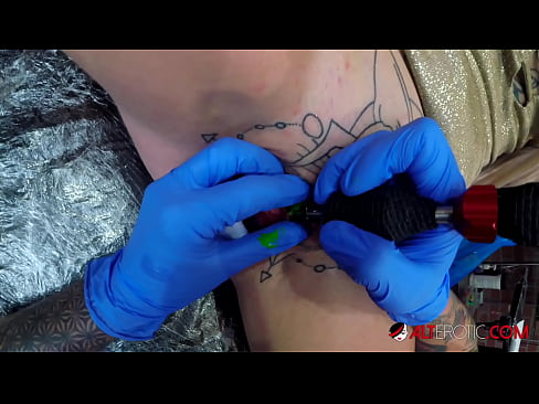 ❤️ Extremely tattooed hottie Sully Savage has a tattoo on her clitoris Super sex at en-gb.hentaiser.ru ❌❤
